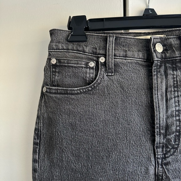 Madewell Perfect Vintage Jeans- black, petite - Picture 2 of 5
